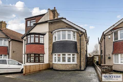 3 bedroom semi-detached house for sale, Charmouth Road, Welling