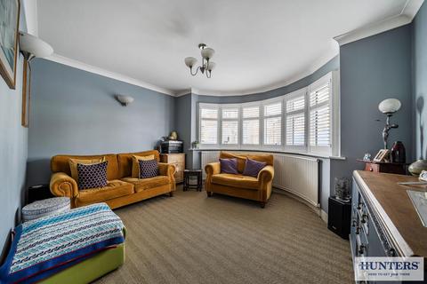 3 bedroom semi-detached house for sale, Charmouth Road, Welling