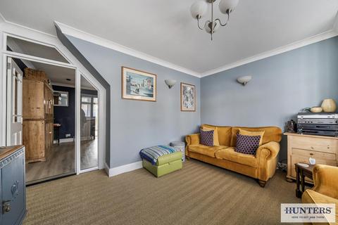 3 bedroom semi-detached house for sale, Charmouth Road, Welling