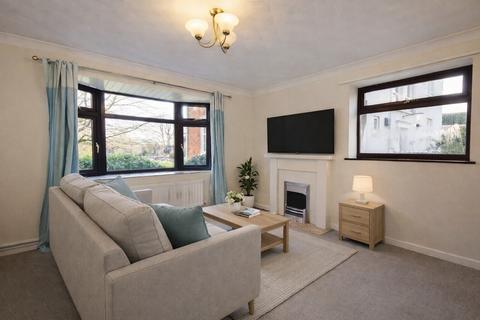 2 bedroom flat for sale, Hamlin Court