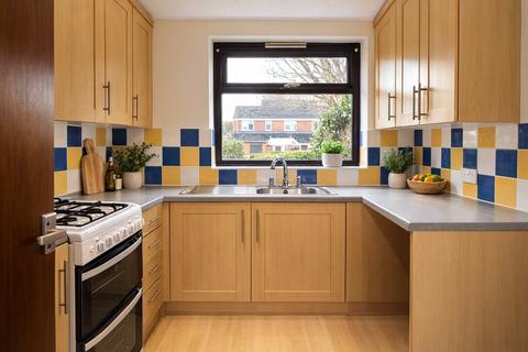 2 bedroom flat for sale, Hamlin Court