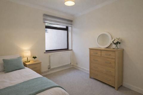 2 bedroom flat for sale, Hamlin Court