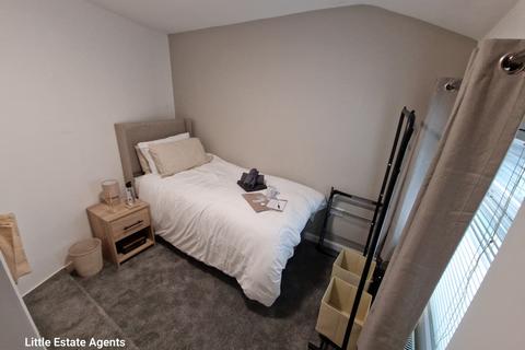 1 bedroom apartment to rent, Cooper Street, St. Helens, WA10