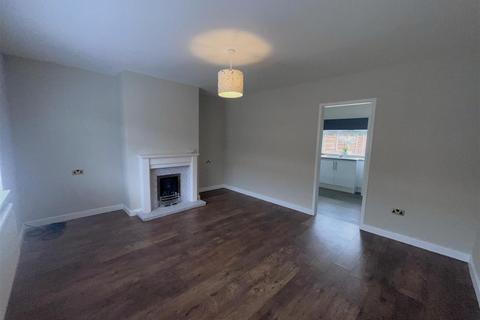 3 bedroom mews to rent, Stamford Avenue, Stalybridge SK15