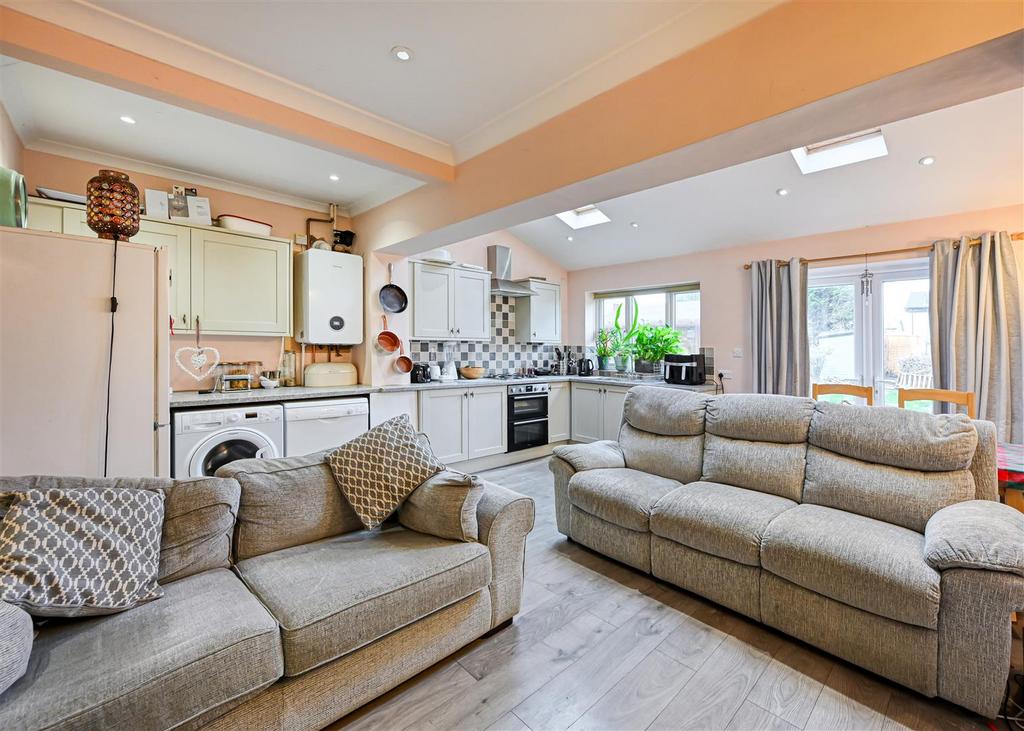 129 Hilston Avenue-06.jpg