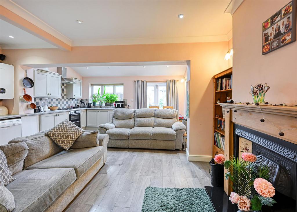 129 Hilston Avenue-05.jpg