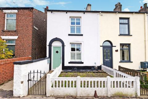 2 bedroom end of terrace house for sale, Church Street, Westhoughton, BL5