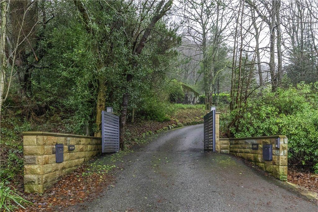 Gated Driveway