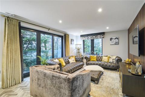 5 bedroom detached house for sale, Hollin Hall Drive, Ilkley, West Yorkshire, LS29