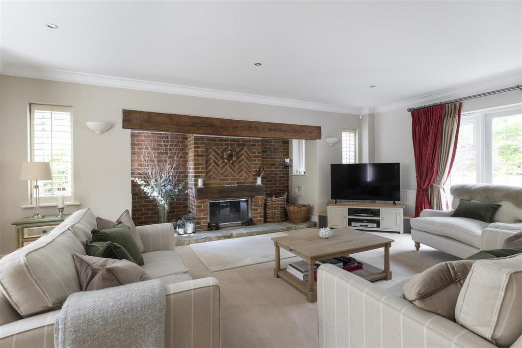 Victoria House The Covert, Ascot,  SL5 9 JS-63.JPG