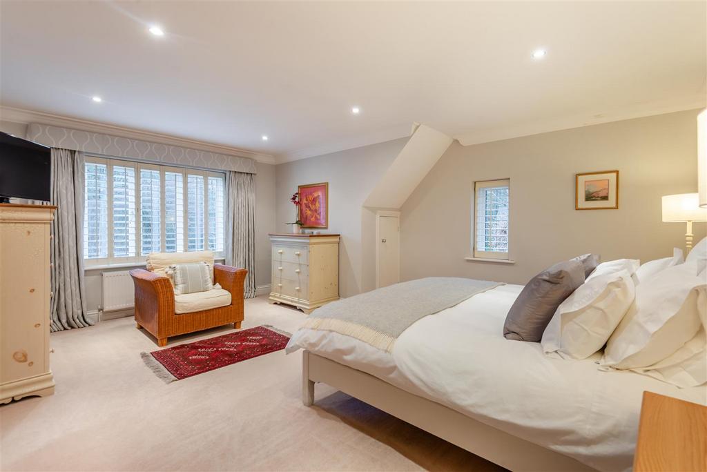 8677676-interior09.jpg