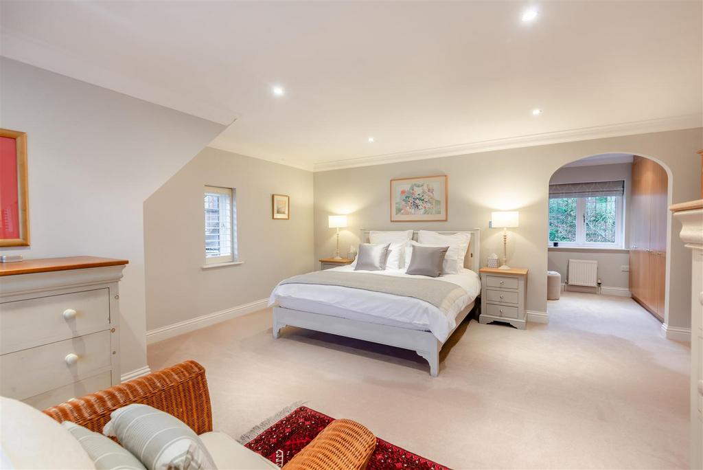 8677676-interior11.jpg
