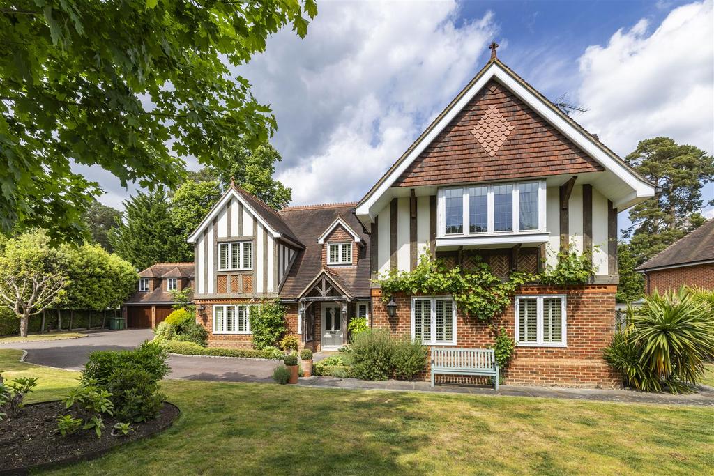 Victoria House The Covert, Ascot,  SL5 9 JS-26.JPG