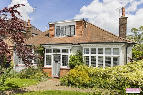 4 bedroom detached house for sale, Branscombe Gardens, Winchmore Hill, N21