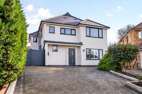 Raymond Way, Claygate, KT10