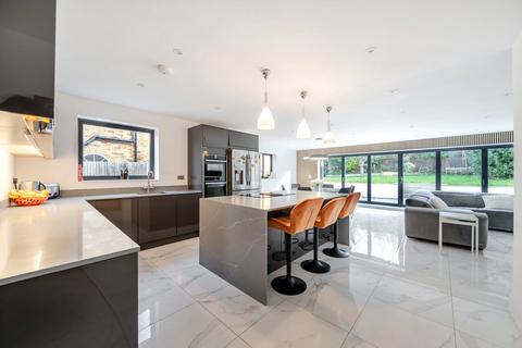 4 bedroom detached house for sale, Raymond Way, Claygate, KT10