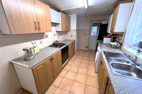 3 bedroom terraced house to rent, Mill Road, Northamptonshire NN8