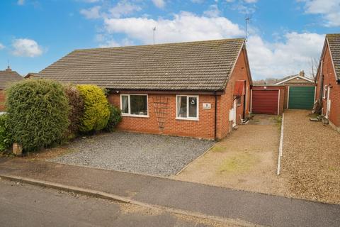 2 bedroom semi-detached bungalow for sale, Highefield, Little Plumstead, Norwich