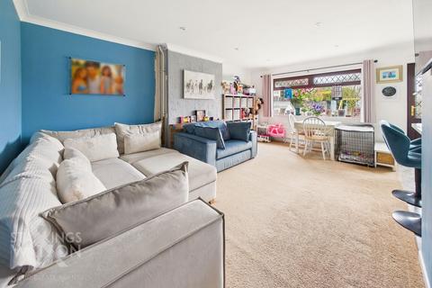 2 bedroom semi-detached bungalow for sale, Highefield, Little Plumstead, Norwich