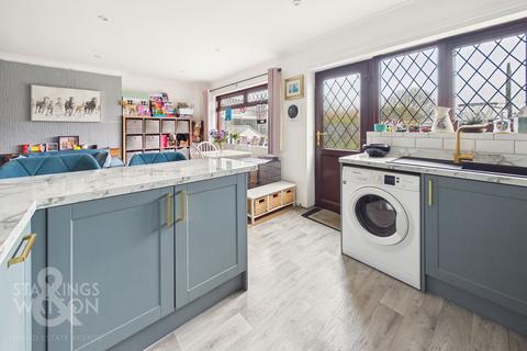 2 bedroom semi-detached bungalow for sale, Highefield, Little Plumstead, Norwich