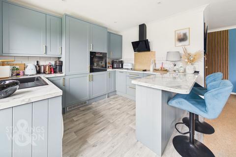 2 bedroom semi-detached bungalow for sale, Highefield, Little Plumstead, Norwich