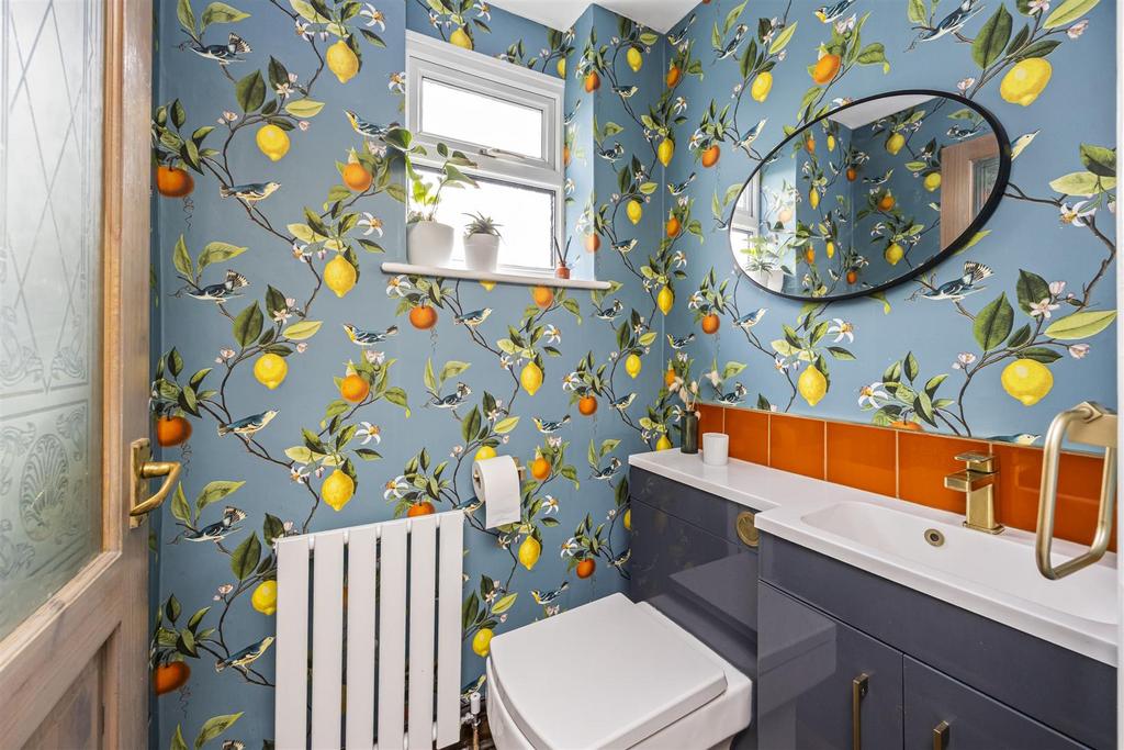 G/f Cloakroom