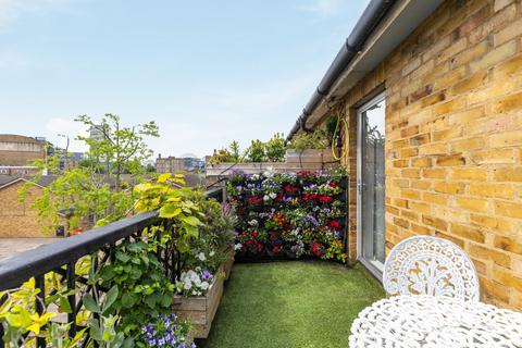 1 bedroom apartment to rent, Collinson Walk, London SE1