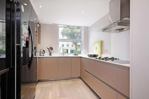 4 bedroom house to rent, St. Johns Wood Park, London NW8