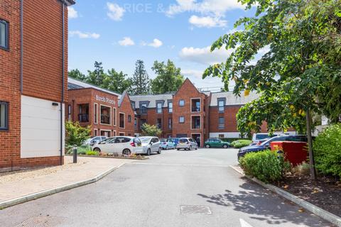1 bedroom retirement property for sale, Dukes Ride, Crowthorne RG45