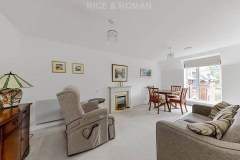 1 bedroom retirement property for sale, Dukes Ride, Crowthorne RG45