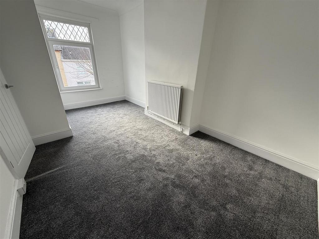 Bedroom 2: