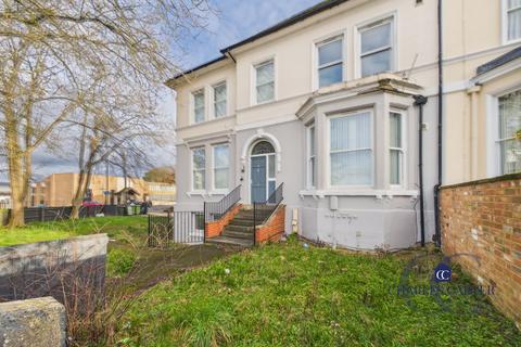 1 bedroom flat to rent, Western Road, Cheltenham