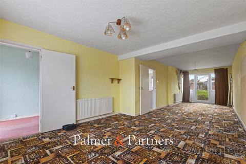 3 bedroom semi-detached house for sale, Broadmead Road, Parsons Heath, Colchester, Essex, CO4