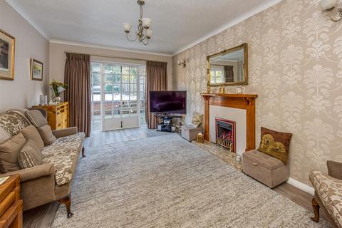 3 bedroom detached house for sale, Gervase Drive, Dudley