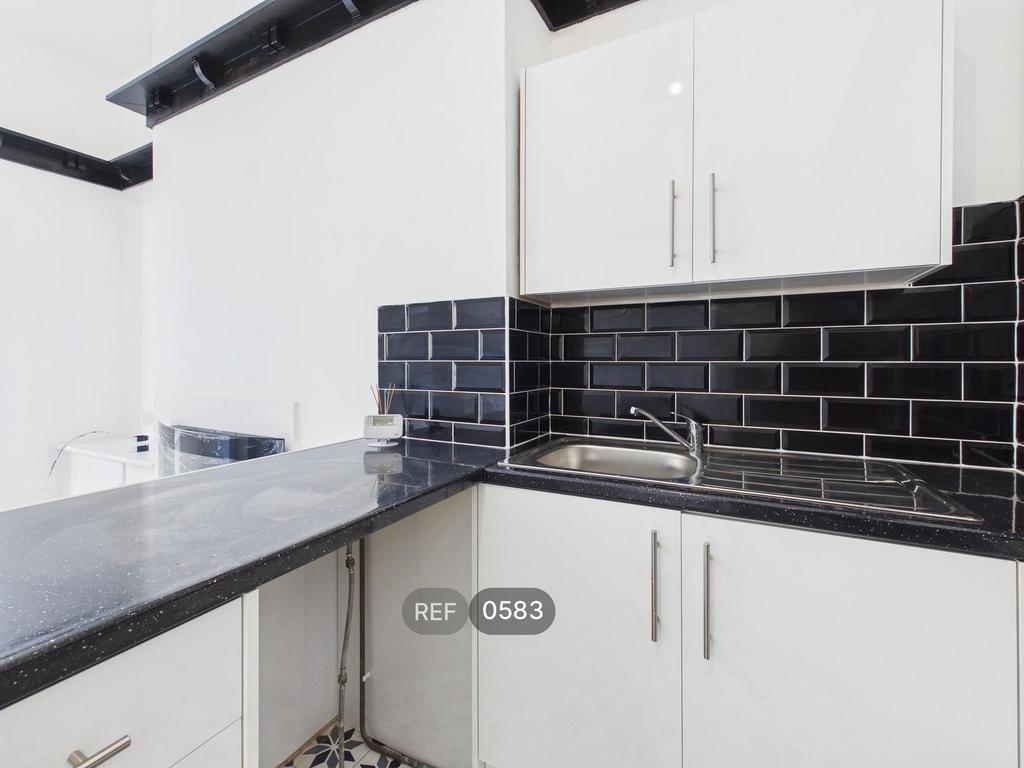 Kitchen / Living area