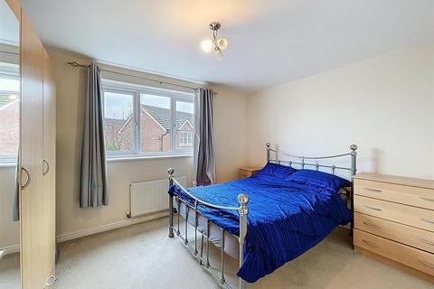 2 bedroom apartment to rent, Harbourne Close, Kenilworth