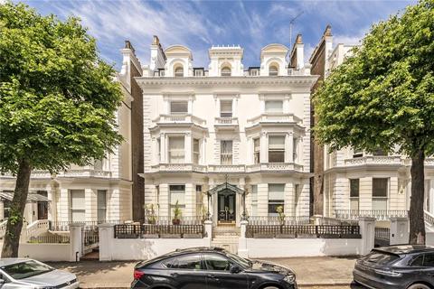 2 bedroom flat for sale, Holland Park, London W11