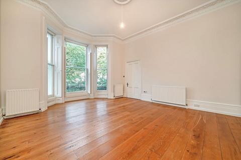 2 bedroom flat for sale, Holland Park, London W11