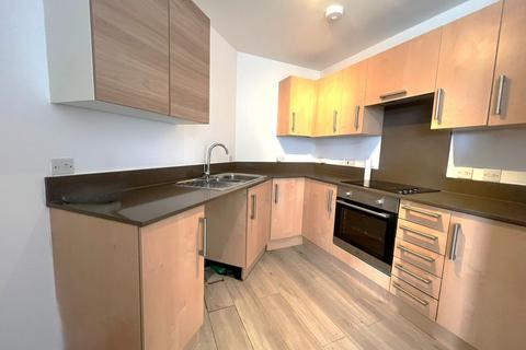 2 bedroom flat to rent, Millicent Grove