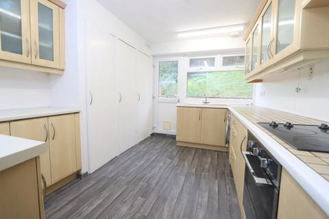 3 bedroom detached house to rent, Thicknall Drive, Stourbridge, DY9