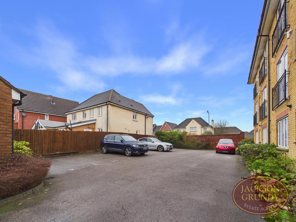 St Crispin Crescent