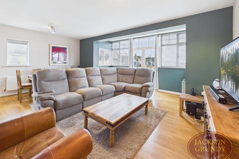 2 bedroom apartment for sale, St. Crispin Crescent, St Crispin, NN5 6GD