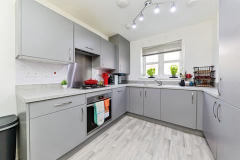 3 bedroom semi-detached house for sale, Binyon Gardens, Stotfold, HITCHIN