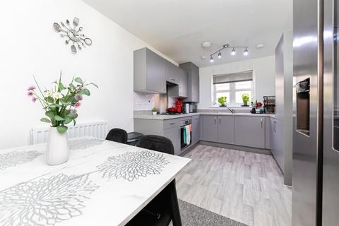 3 bedroom semi-detached house for sale, Binyon Gardens, Stotfold, HITCHIN