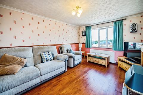 undefined, Lower Road, Aylesbury, Stoke Mandeville