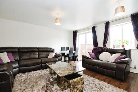 3 bedroom townhouse for sale, Tee Tong Road, Long Lawford, Rugby