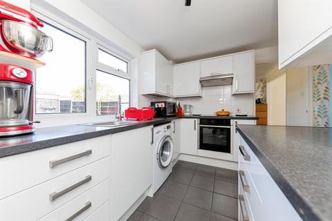 3 bedroom terraced house for sale, Archer Road, Stevenage