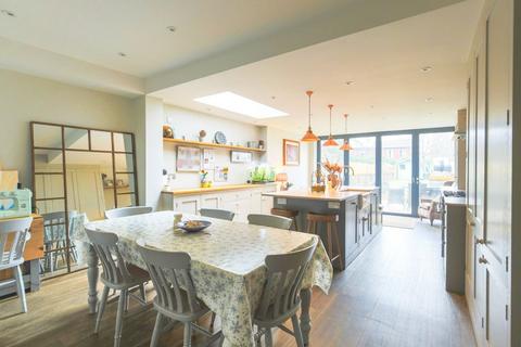 4 bedroom terraced house for sale, Eastfield Road, Westbury-on-Trym, Bristol, BS9