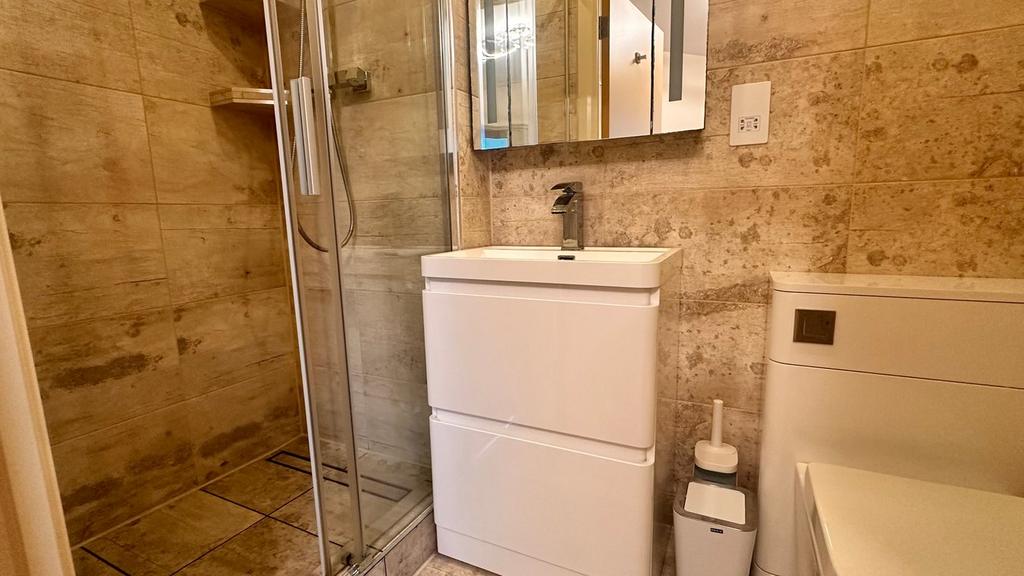 Bathroom ensuite