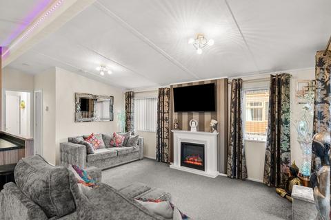 undefined, Hillview, Fishcross, Alloa, Clackmannanshire, FK10 3AN